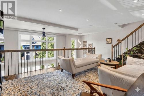 Light Bathed - 805 Kingsmere Avenue, Ottawa, ON - Indoor