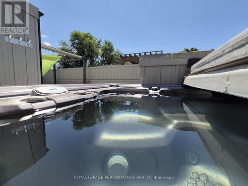 805 Kingsmere Avenue, Ottawa, ON - Outdoor