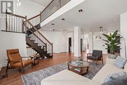 805 KINGSMERE AVENUE  Ottawa, ON K2A 3J8