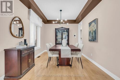 5160 Misty Pine Crescent, Mississauga, ON - Indoor Photo Showing Dining Room