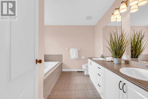 5160 Misty Pine Crescent, Mississauga, ON - Indoor Photo Showing Bathroom