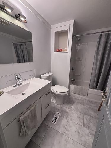 28-4395 Trans Canada Highway, Kamloops, BC 