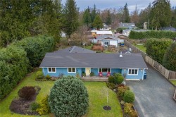 816 Woodland Dr Parksville, BC V9P 1Z2