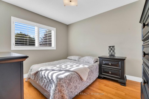 21 Bushberry Road, Brampton, ON - Indoor Photo Showing Bedroom