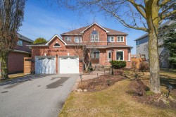 919 Schaeffer Outlook Newmarket, ON L3X 1V9