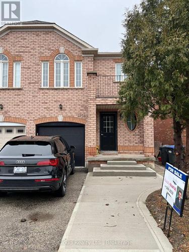 3956 MANATEE WAY  Mississauga, ON L5M 6P5
