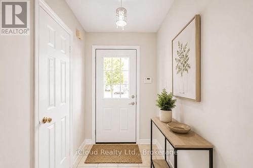 3956 Manatee Way, Mississauga, ON - Indoor Photo Showing Other Room