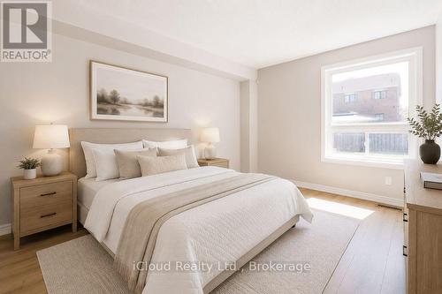 3956 Manatee Way, Mississauga, ON - Indoor Photo Showing Bedroom