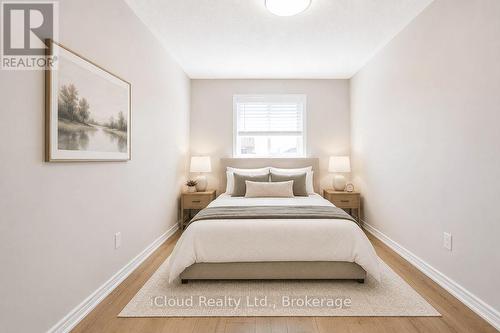 3956 Manatee Way, Mississauga, ON - Indoor Photo Showing Bedroom