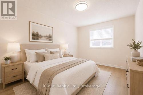 3956 Manatee Way, Mississauga, ON - Indoor Photo Showing Bedroom