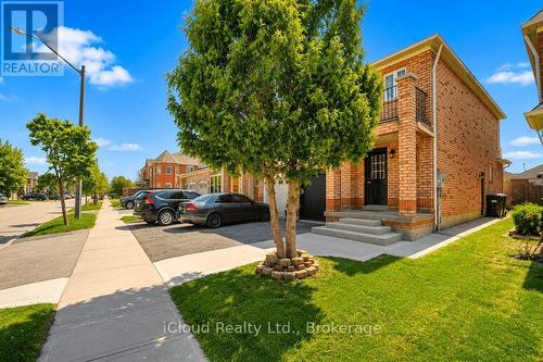 3956 Manatee Way, Mississauga, ON - Outdoor