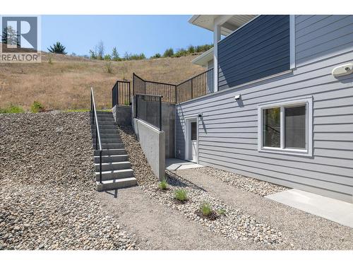 442 Arrowleaf Rise, Coldstream, BC - Outdoor With Exterior