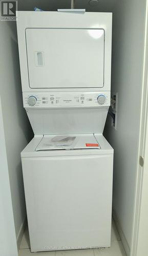 2411 - 1435 Celebration Drive, Pickering, ON - Indoor Photo Showing Laundry Room