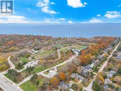 898 PARKLAND AVE AVENUE  Mississauga, ON L5H 3H1