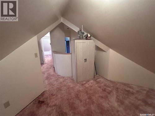 935 4Th Street, Estevan, SK - Indoor Photo Showing Other Room