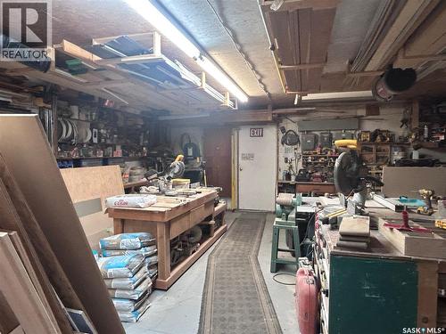 935 4Th Street, Estevan, SK - Indoor