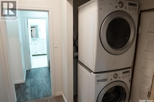 2128 Osler Street, Regina, SK - Indoor Photo Showing Laundry Room