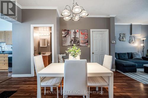 51 Tisdale Street N, Hamilton, ON - Indoor Photo Showing Dining Room