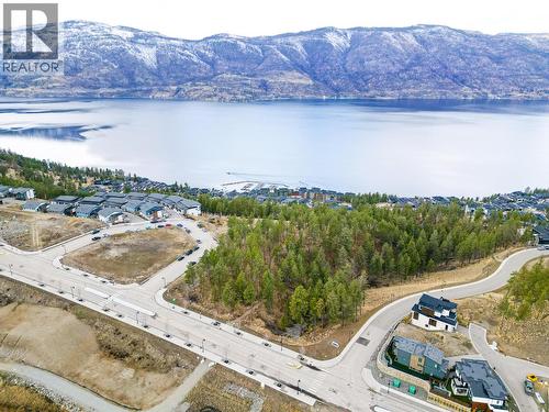 1810 Hilltop Crescent, Kelowna, BC 
