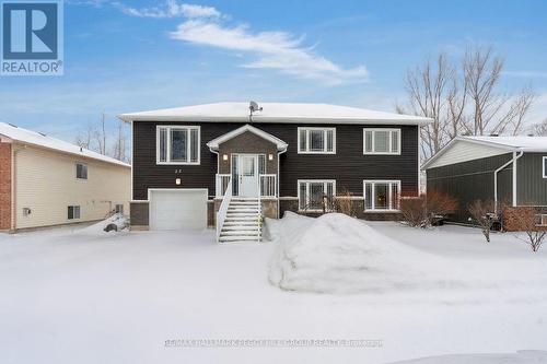 25 BAY STREET  Tay, ON L0K 2A0