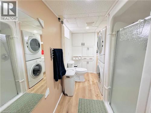 56 Eastvale Place, Hamilton, ON - Indoor Photo Showing Laundry Room