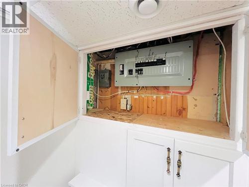 56 Eastvale Place, Hamilton, ON - Indoor Photo Showing Other Room