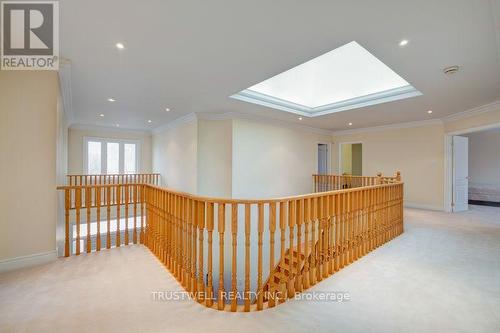 8 Ridgley Court, Richmond Hill, ON - Indoor Photo Showing Other Room