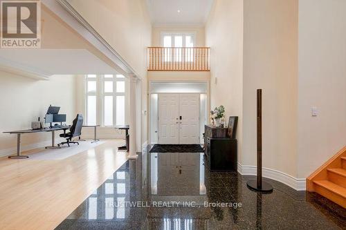 8 Ridgley Court, Richmond Hill, ON - Indoor