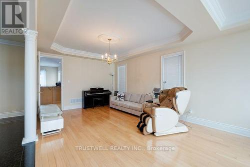 8 Ridgley Court, Richmond Hill, ON - Indoor