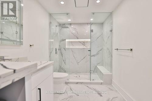 1438 Garnet Avenue, Mississauga, ON - Indoor Photo Showing Bathroom