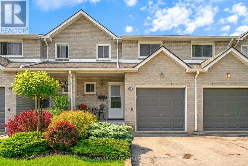 23 - 125 WOODLAWN ROAD  Welland (N. Welland), ON L3C 7B5