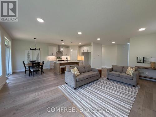 25-35 Old Course Road, St. Thomas, ON 