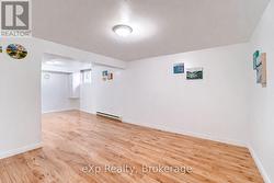 332 SCOTTSDALE DRIVE Guelph (Dovercliffe Park/Old University), ON N1G 2Z8