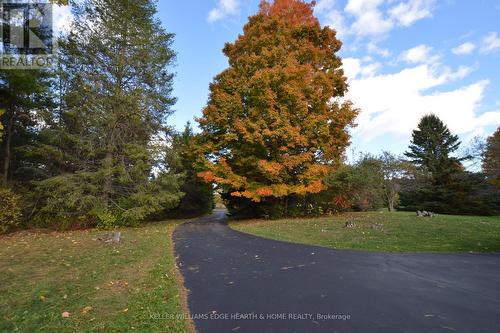 3400 Cedar Springs Road, Burlington, ON - Outdoor