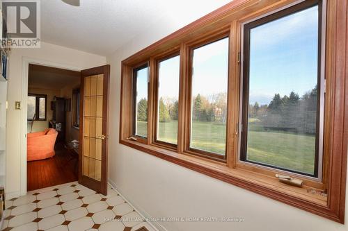 3400 Cedar Springs Road, Burlington, ON - Indoor Photo Showing Other Room