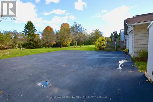 3400 Cedar Springs Road, Burlington, ON - Outdoor