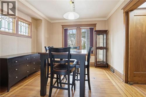 88 Cline Avenue N, Hamilton, ON - Indoor Photo Showing Dining Room
