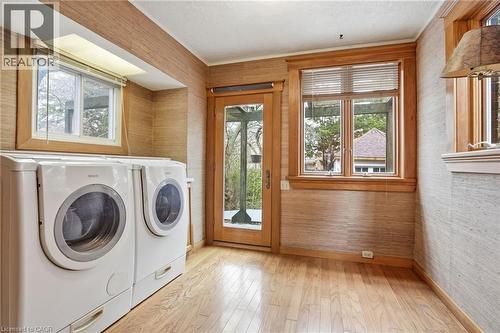 88 Cline Avenue N, Hamilton, ON - Indoor Photo Showing Laundry Room