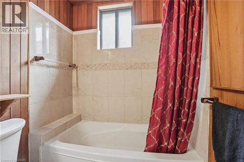88 Cline Avenue N, Hamilton, ON - Indoor Photo Showing Bathroom