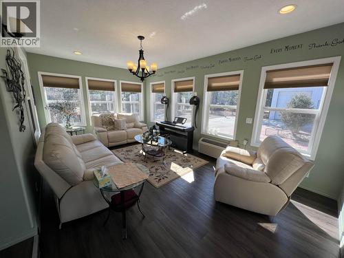 4 Reserve Road, Fort Nelson, BC - Indoor Photo Showing Living Room