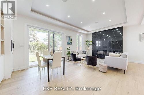 768 Montbeck Crescent, Mississauga, ON - Indoor