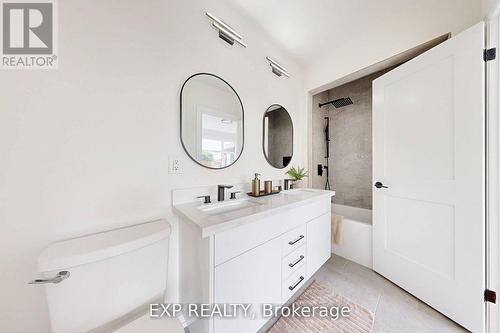 768 Montbeck Crescent, Mississauga, ON - Indoor Photo Showing Bathroom