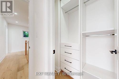 768 Montbeck Crescent, Mississauga, ON - Indoor