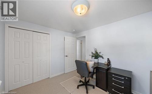 Office area with carpet floors and baseboards - 1550 Woodeden Drive, Mississauga, ON - Indoor