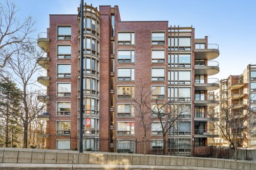 1106-3577 Av. Atwater  Montréal (Ville-Marie), QC H3H 2R2