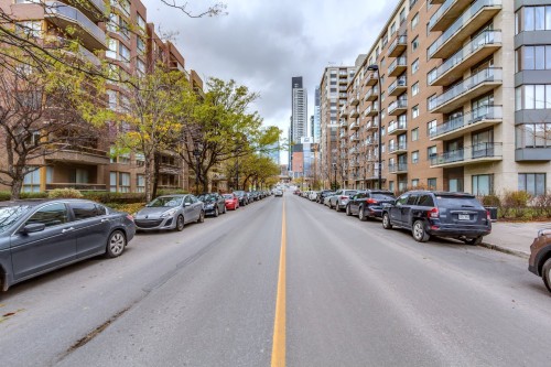 Street - 507-551 Rue De La Montagne, Montréal (Ville-Marie), QC - Outdoor With Balcony With Facade