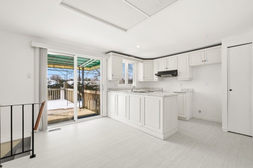 Cuisine - 6350 Rue Bourget, Brossard, QC - Indoor Photo Showing Kitchen