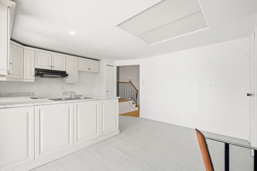 Salle à manger - 6350 Rue Bourget, Brossard, QC - Indoor Photo Showing Kitchen