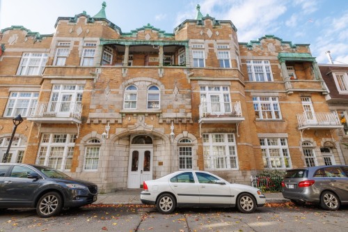 10-3636 Av. Henri-Julien  Montréal (Le Plateau-Mont-Royal), QC H2X 3H5