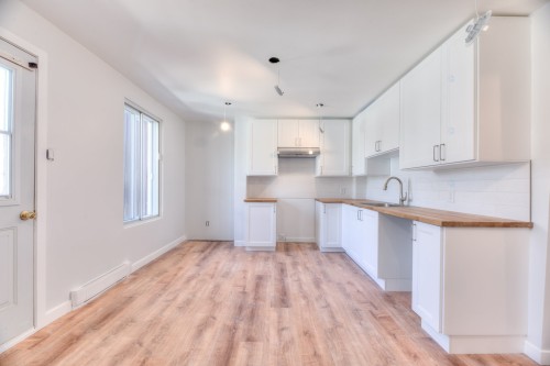 Cuisine - 12295 Rue Valmont, Montréal (Ahuntsic-Cartierville), QC - Indoor Photo Showing Kitchen